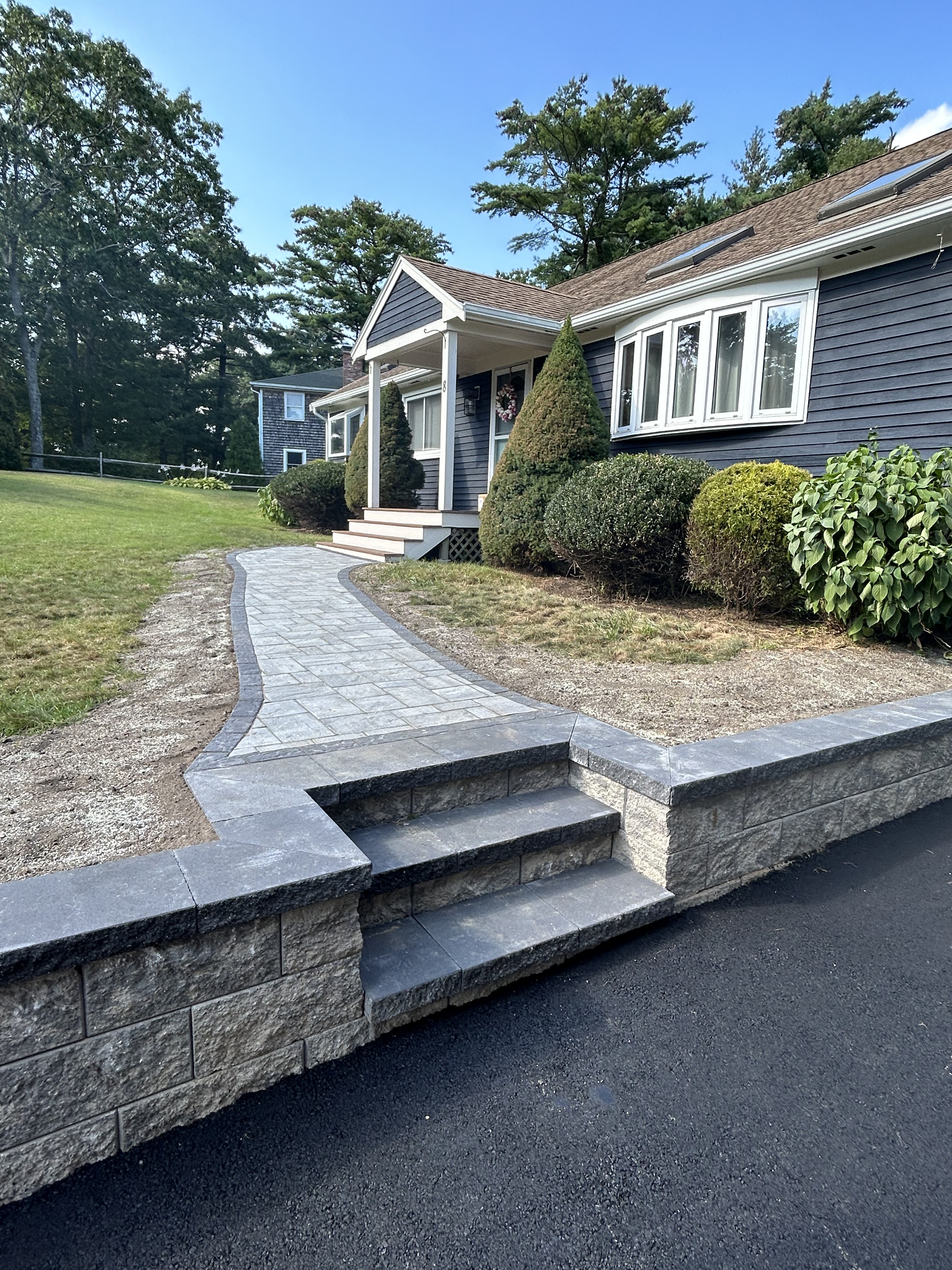 Retaining walls and stonework project 8