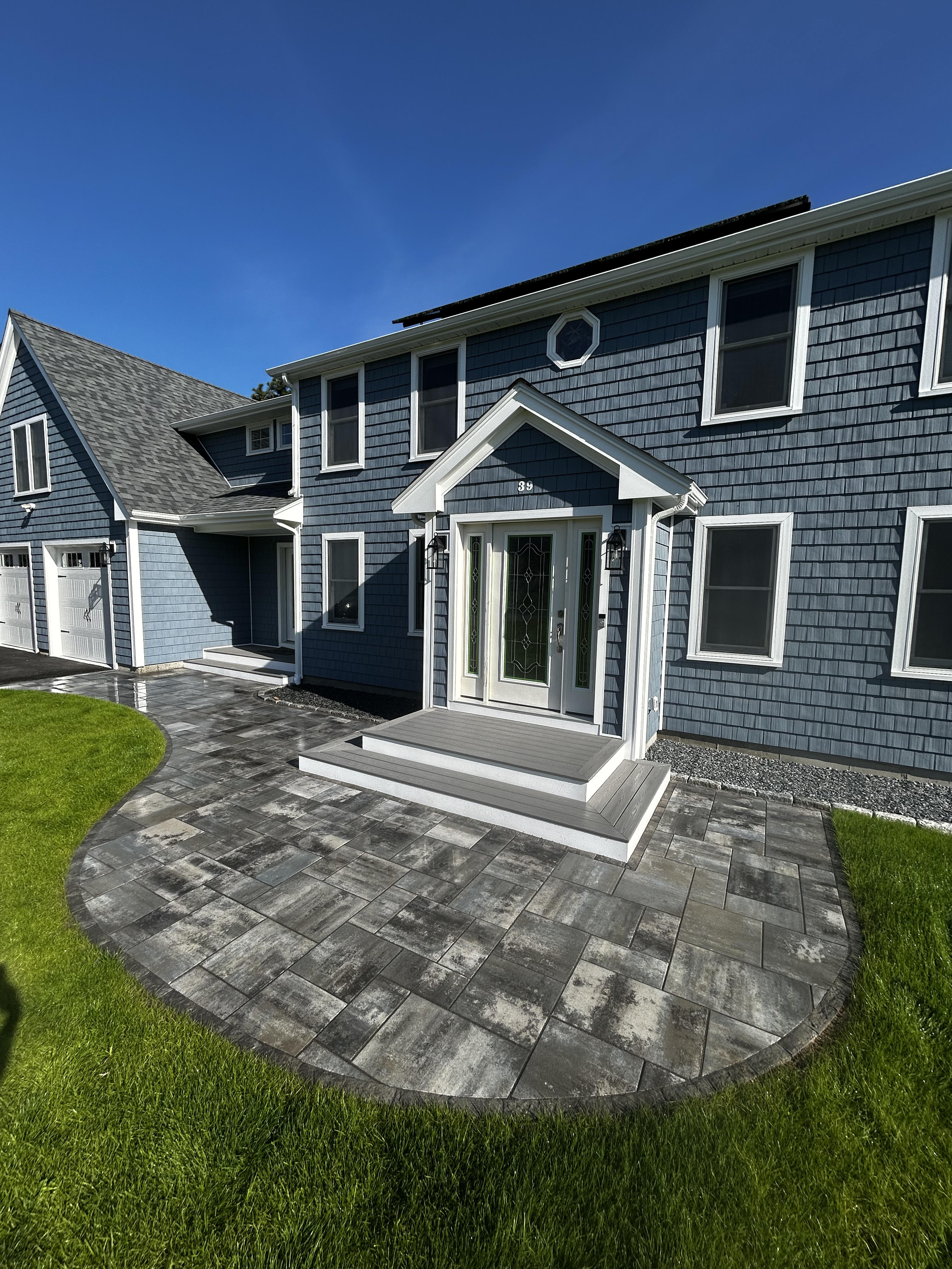 Outdoor living and patios project 10